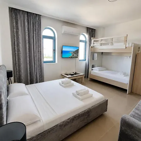 Cozy Studio-4 Person-5 Min From The Sea Apartment